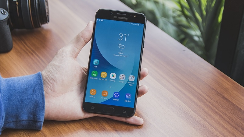 Nên thay mặt kính Samsung J7 Plus khi nào? Nên thay mặt kính Samsung J7 Plus khi nào?