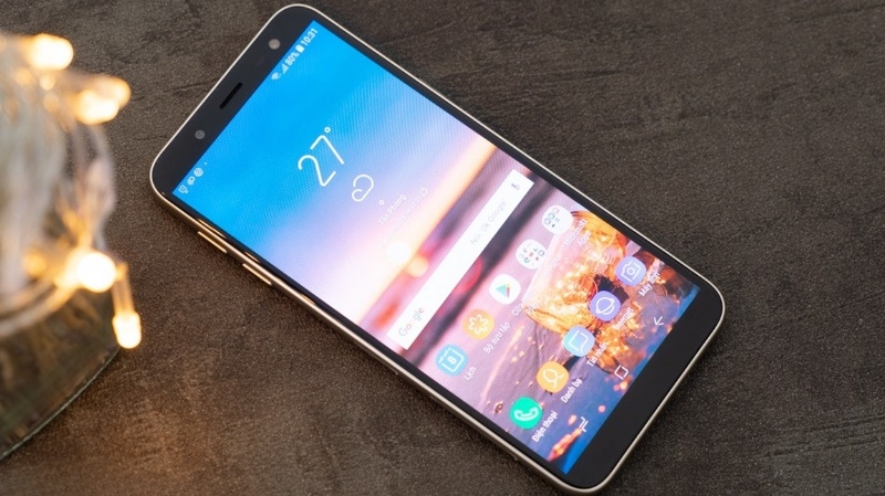 Thay màn hình Samsung Galaxy J6 2018 trong trường hợp nào?