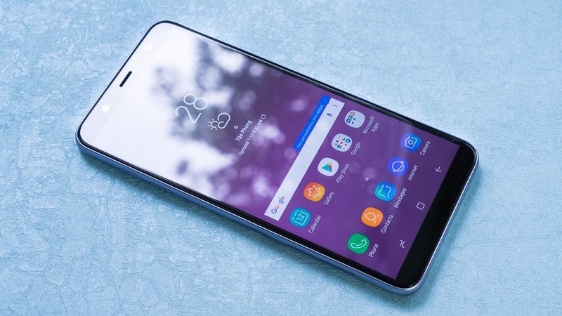 Phân biệt màn hình điện thoại Samsung Galaxy J8, J8 Plus zin và màn hình samsung galaxy J8 fake Phân biệt màn hình điện thoại Samsung Galaxy J8, J8 Plus zin và màn hình samsung galaxy J8 fake