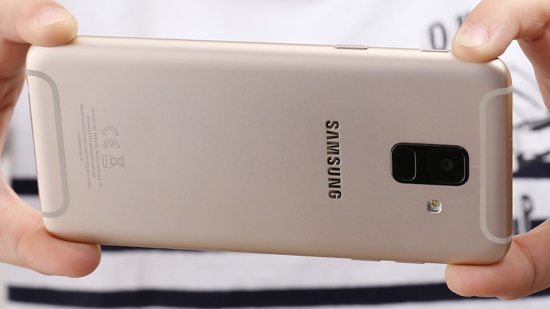 Thay vỏ ốp lưng Samsung Galaxy A6/A6 Plus Đà Nẵng như thế nào? Thay vỏ ốp lưng Samsung Galaxy A6/A6 Plus Đà Nẵng như thế nào?