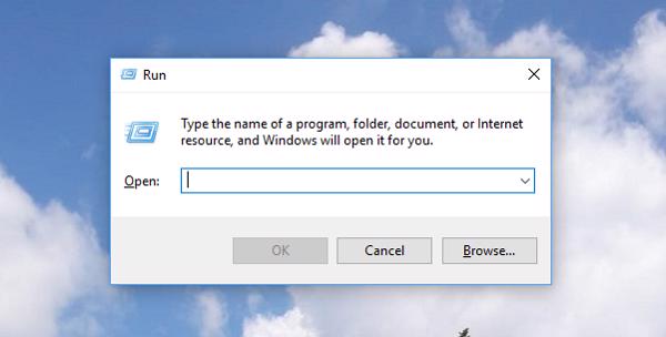 Nhấn vào Windows + R