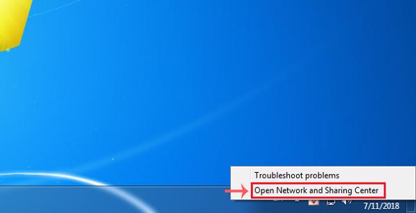 Sau đó chọn vào mục Open Network and Sharing Center