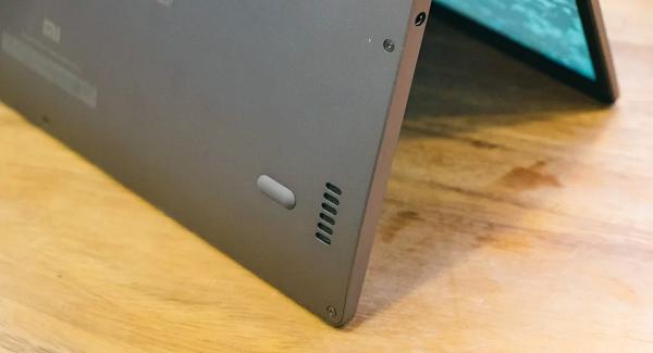 Loa được tùy chỉnh bởi AKG