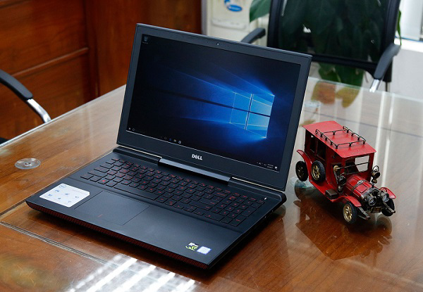Dòng laptop Dell Inspiron 7567