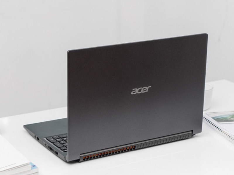 acer-gaming-aspire-7-a715-41g-r150